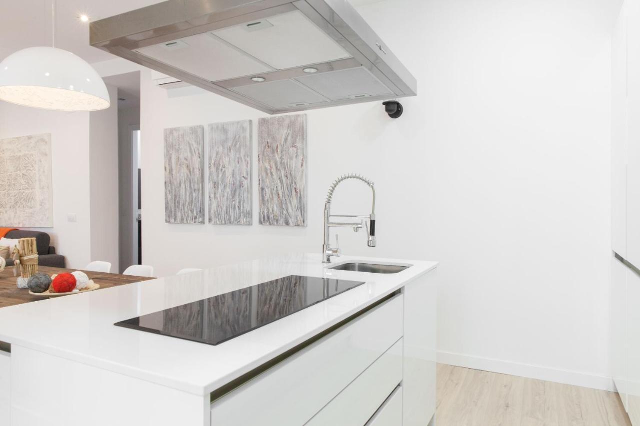 For You Rentals New Design Apartment Temporal Puerta Del Sol Pre10C Madrid Exterior photo