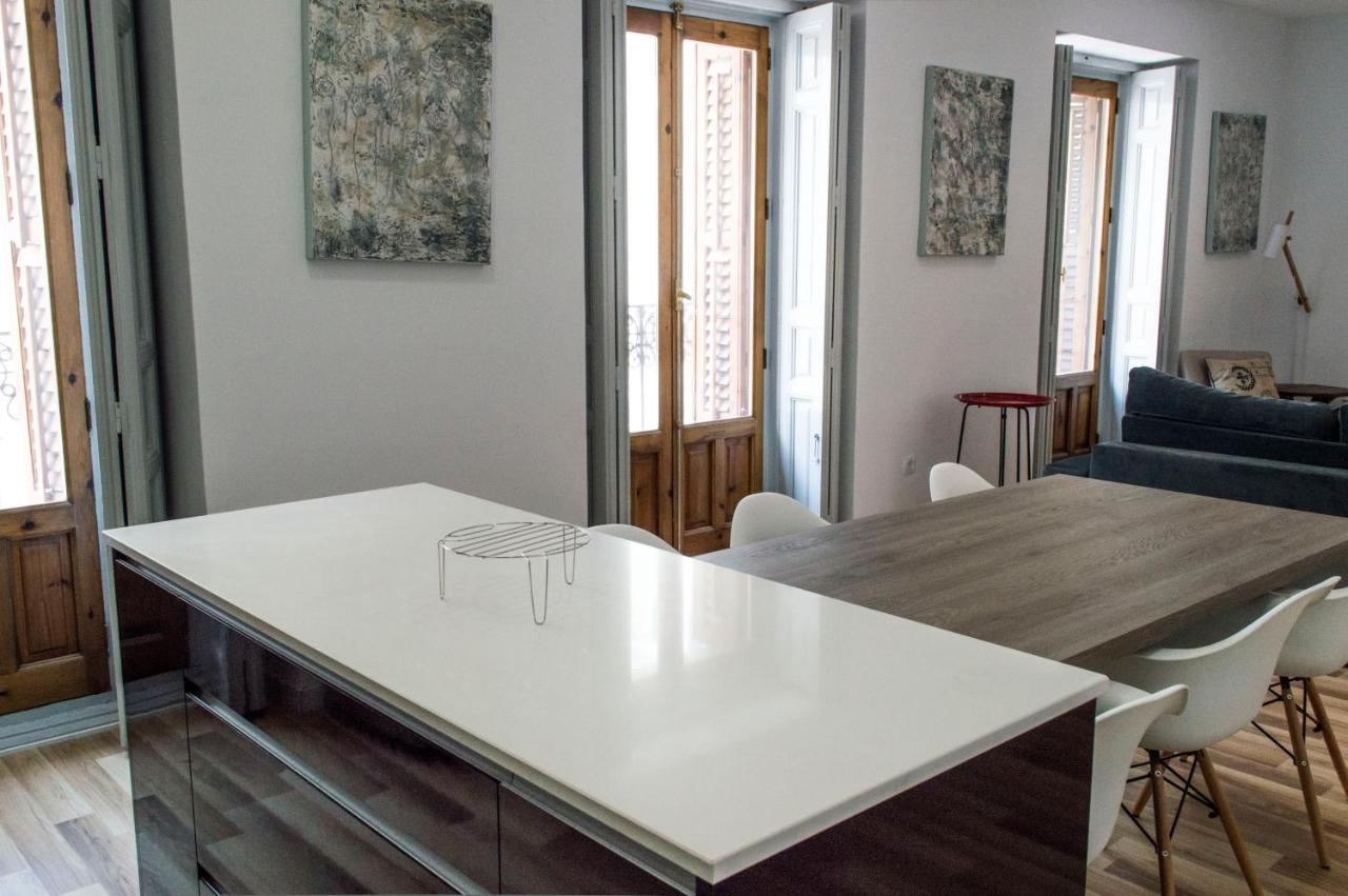 For You Rentals New Design Apartment Temporal Puerta Del Sol Pre10C Madrid Exterior photo
