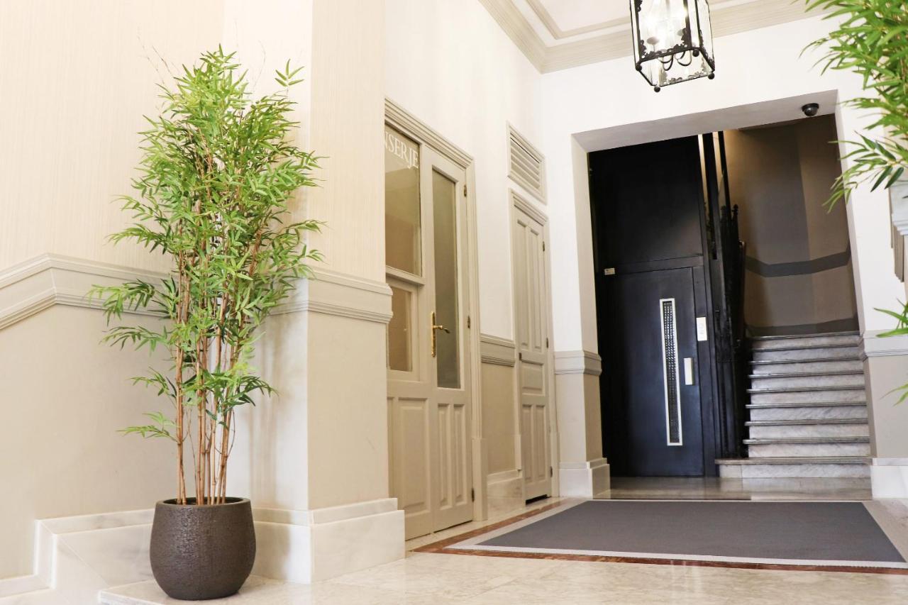 For You Rentals New Design Apartment Temporal Puerta Del Sol Pre10C Madrid Exterior photo